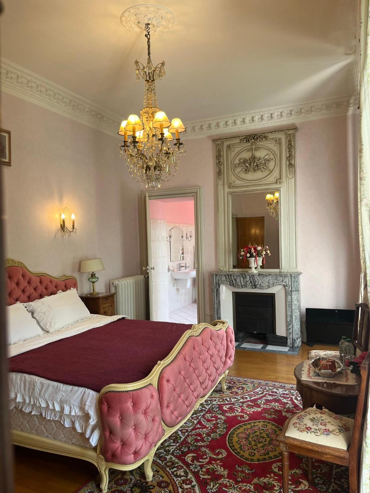 Demeure Des Payratons Bed and Breakfast Saint-Gerand-le-Puy Eksteriør billede