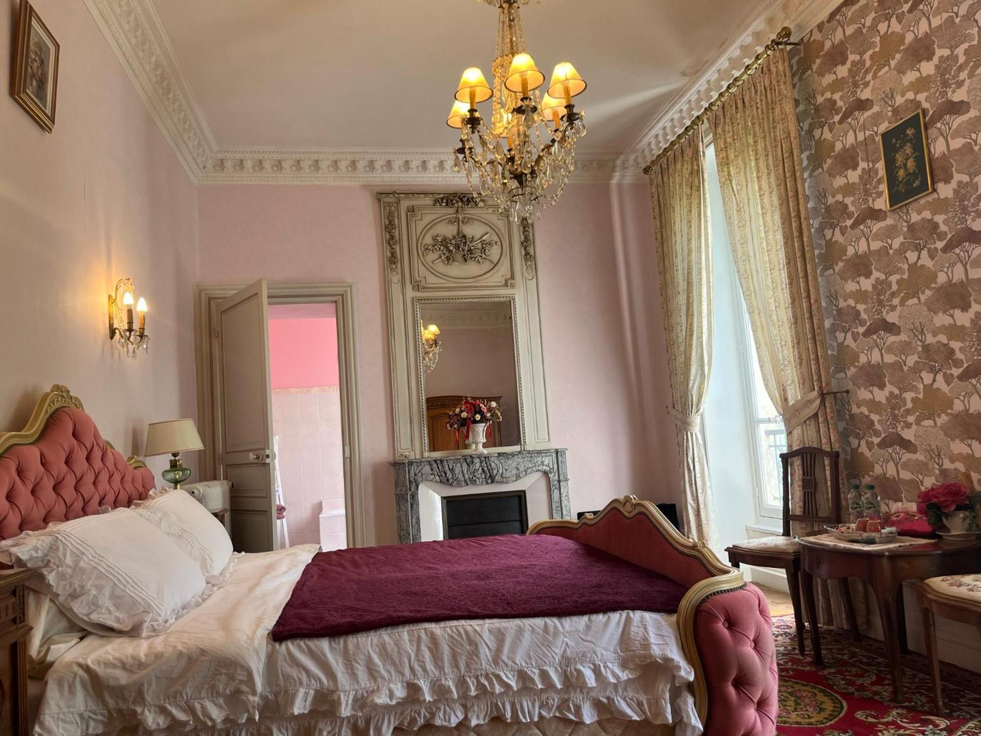 Demeure Des Payratons Bed and Breakfast Saint-Gerand-le-Puy Eksteriør billede